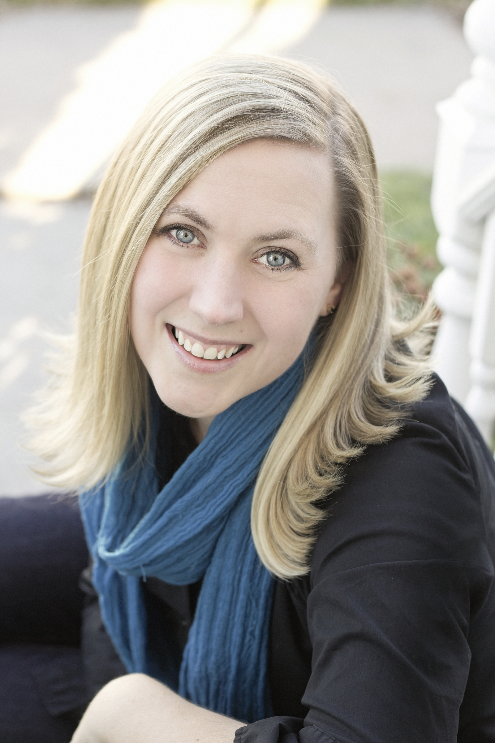 Portrait von Rebecca Yarros