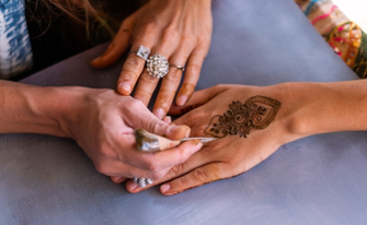 Henna Tattoo Bemalung 