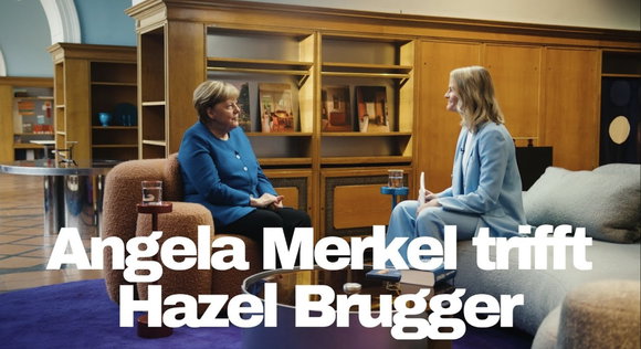 Angela Merkel trifft Hazel Brugger