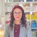 Jessica Czerner lächelt in die Kamera