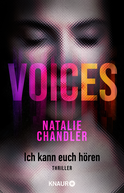Buchcover von Voices. Ich kann euch hören: Thriller von Natalie Chandler