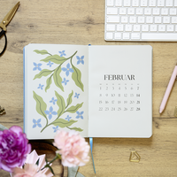 Zusatzmaterial PA 4036442015407 innen 032 von Taschenkalender A5 2027: Blütenmotiv, bestickt, rosa