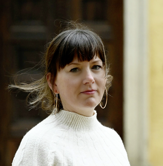 Portrait von Nora Lynn