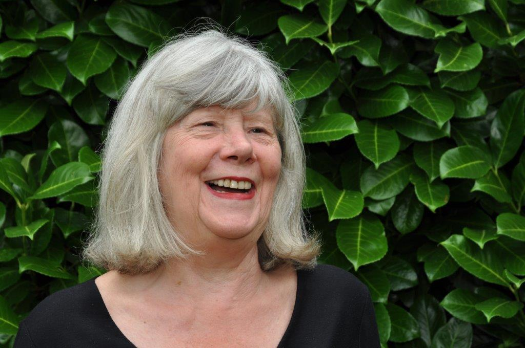 Portrait von Ulrike Holzwarth-Raether