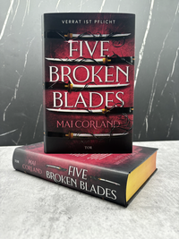 Zusatzmaterial PA 978 3 596 71136 9 innen 001 von Five Broken Blades: Verrat ist Pflicht von Mai Corland