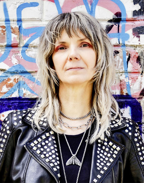 Portrait von Faye Hell
