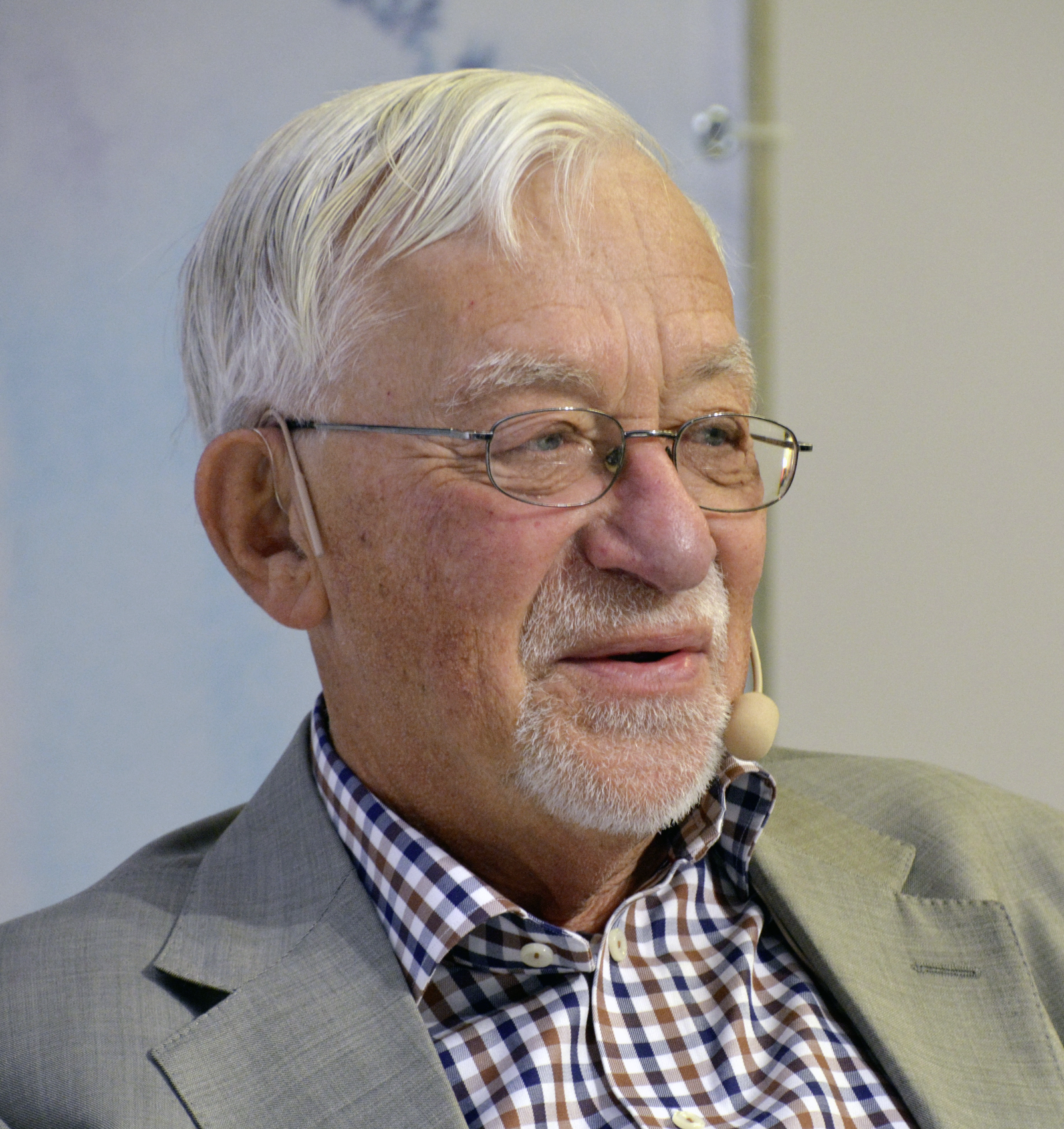 Portrait von Lars Gustafsson