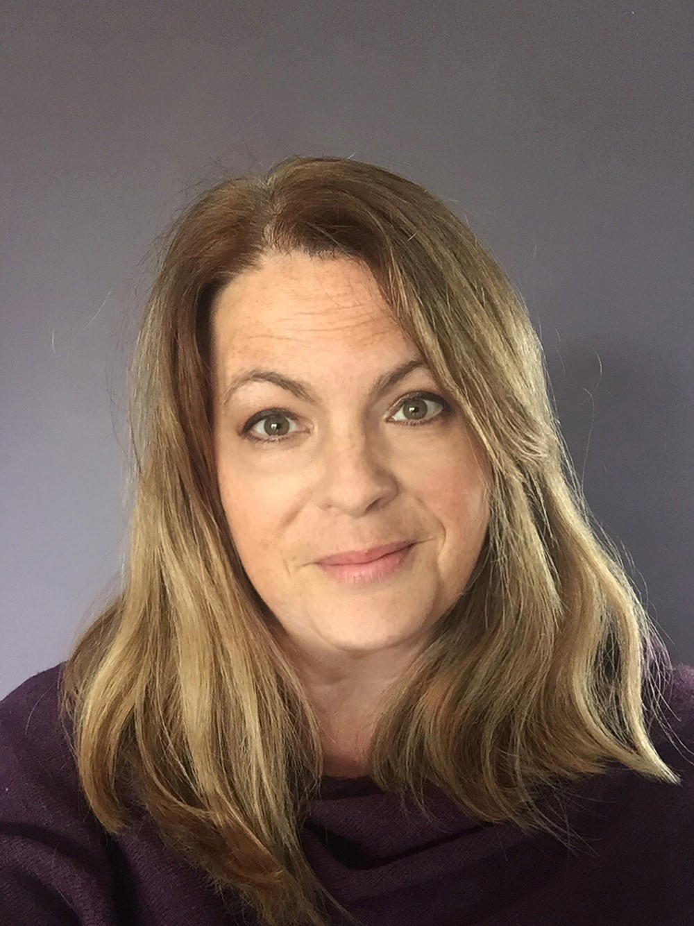 Portrait von Sarah Warburton