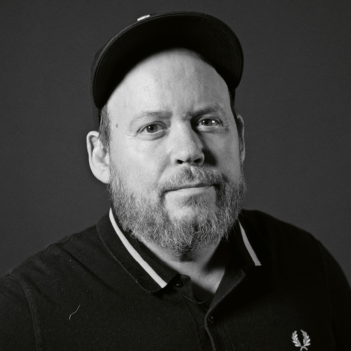 Portrait von Roman Voosen