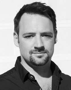 Portrait von Derek B. Miller