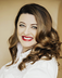 Portrait von Lyssa Kay Adams