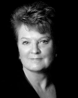 Portrait von Elizabeth Edmondson