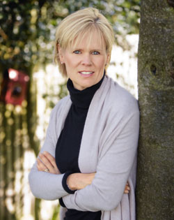 Portrait von Kay Langdale