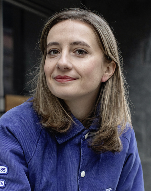 Portrait von Anika Landsteiner
