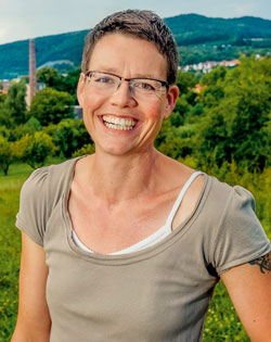 Portrait von Thea Welland