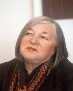 Portrait von Karla Schefter