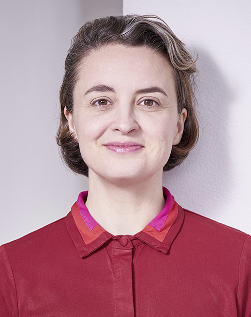 Portrait von Katharina Adler