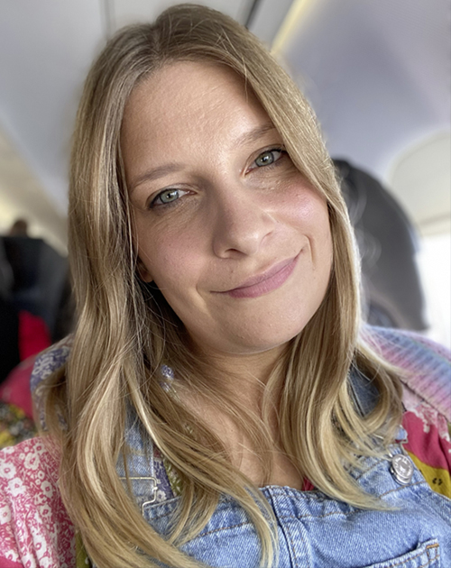 Portrait von Ivy Leagh