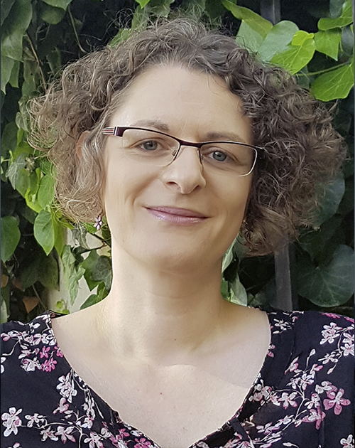 Portrait von Petra Schier