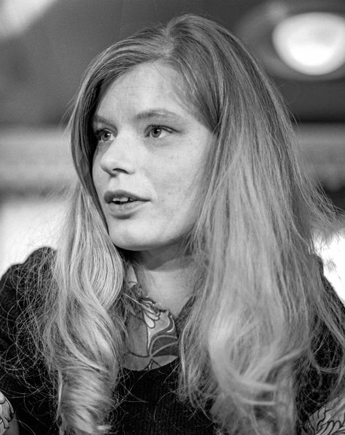 Portrait von Angelika Mechtel